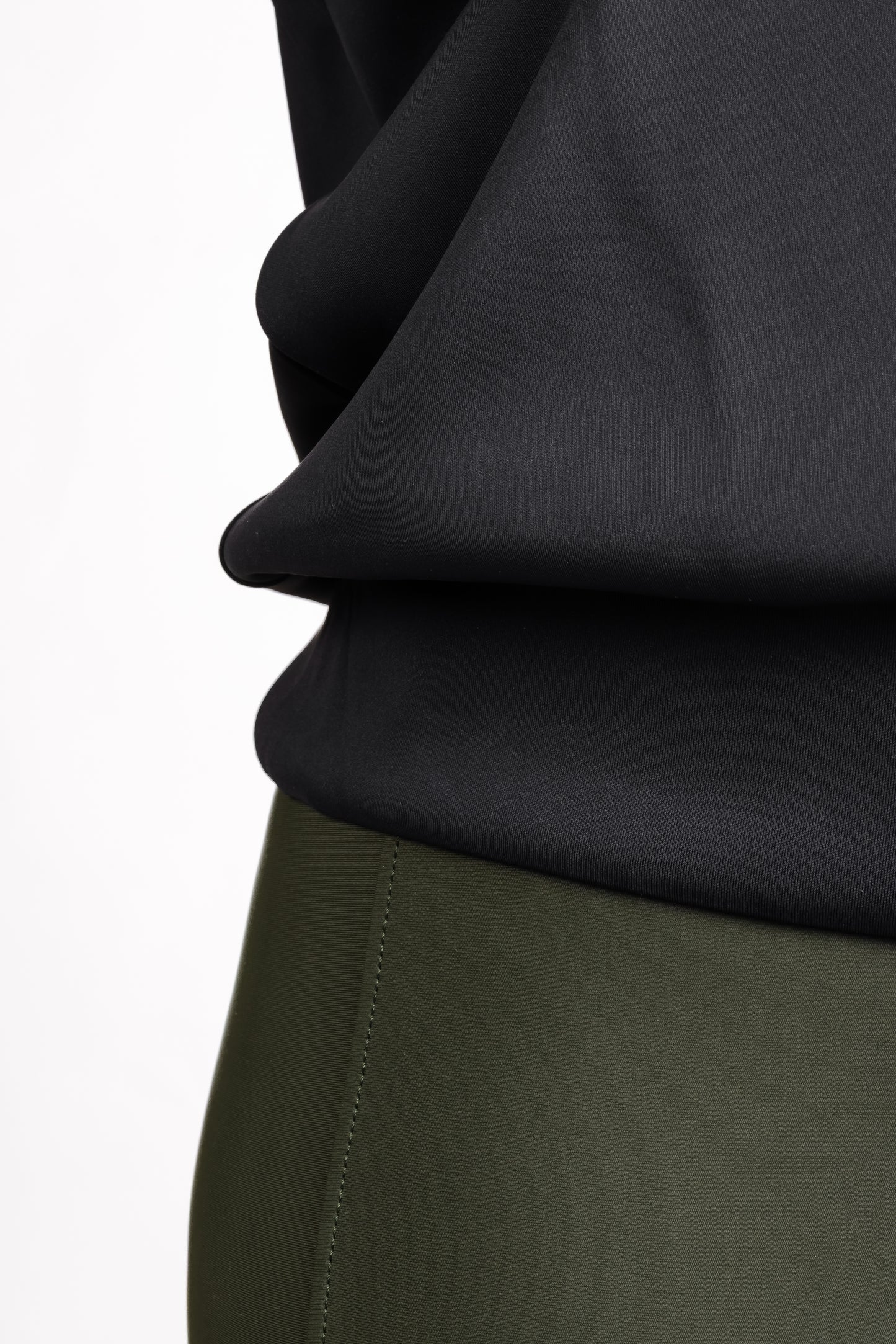 PLUS - Falsterbo Black Sweatshirt