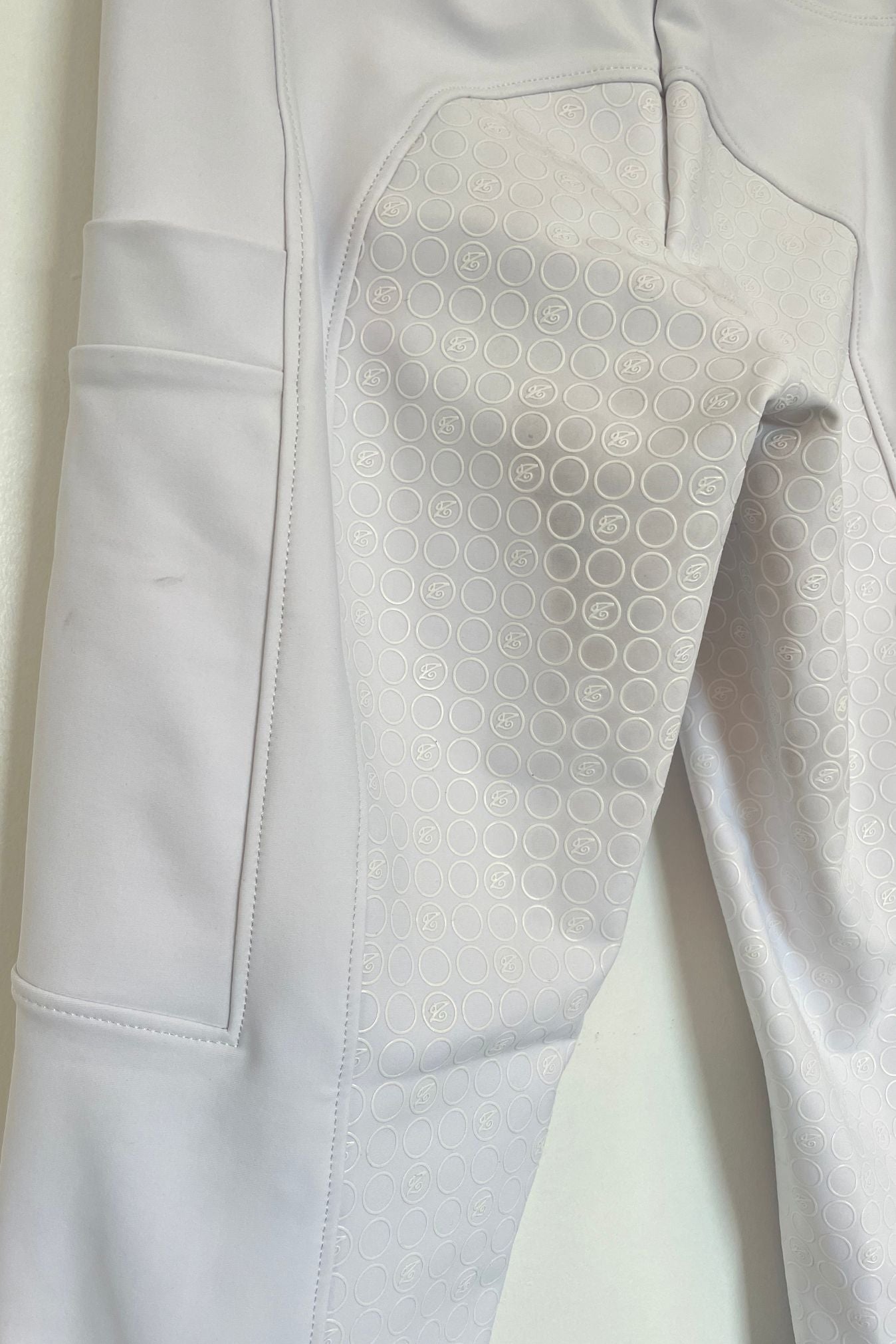 Pre💚 - S, Full grip, Condition 2/3